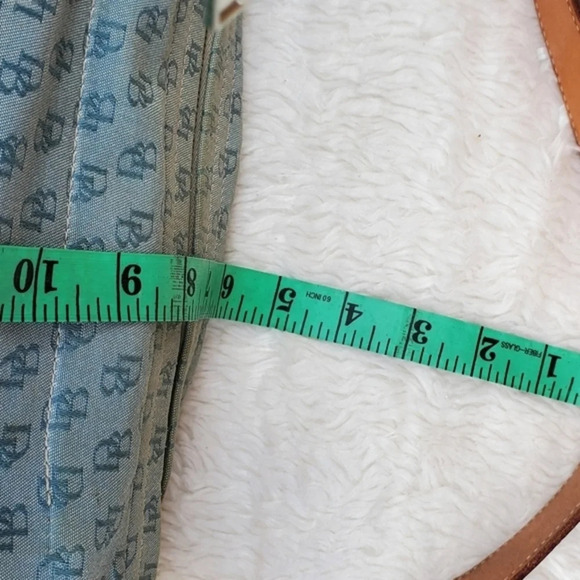 Dooney & Bourke signature shoulder bag - Picture 9 of 13